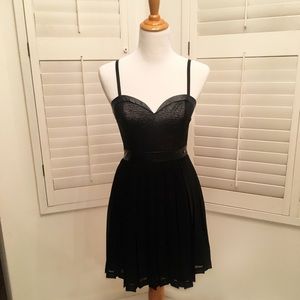 Guess sweetheart neckline Little Black Dress